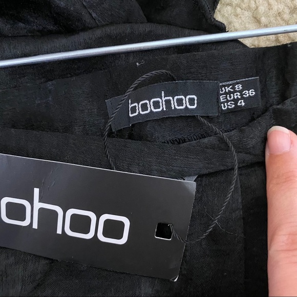 🌟Boohoo NWT Satin Asymmetric Ruffle Skirt Size 4 - Picture 5 of 8